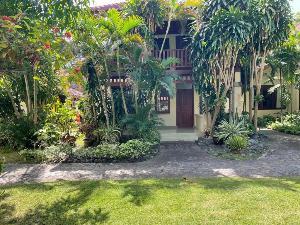Raja Gardens Hotel - photo 10