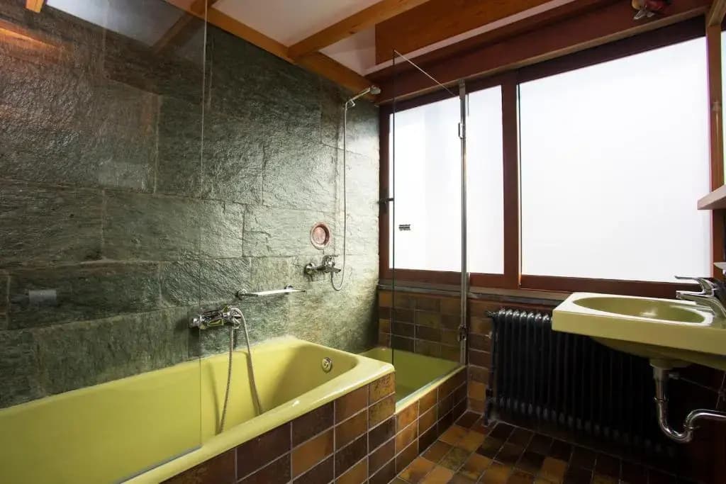 Exclusive apt with panoramic views! - ST8 - photo 8