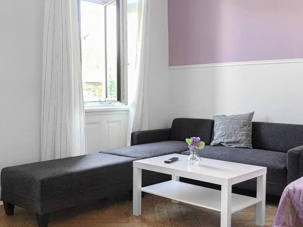 Commodious 2BR Apt. Near AKH-Perfect for Groups - photo 3