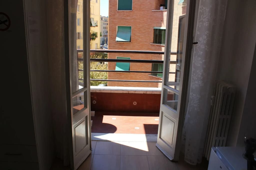 Damiani & Sister Guest House - photo 7