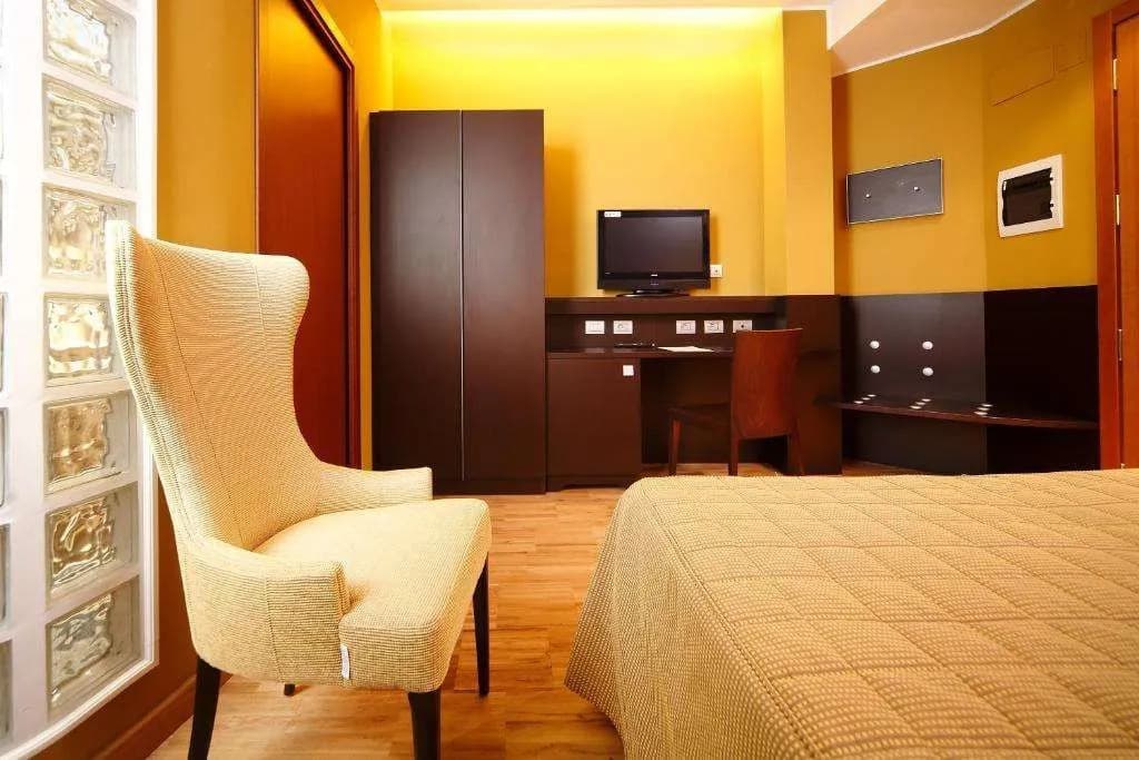 Terminal Hotel - photo 18