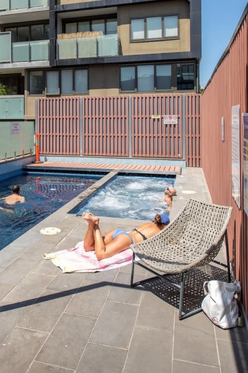 Fitzroy lifestyle 1 bed with pool, spa, sauna & gym - photo 11