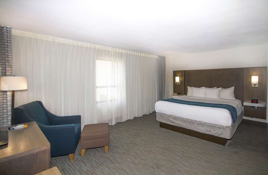 Comfort Inn & Suites Downtown Brickell-Port of Miami - photo 28