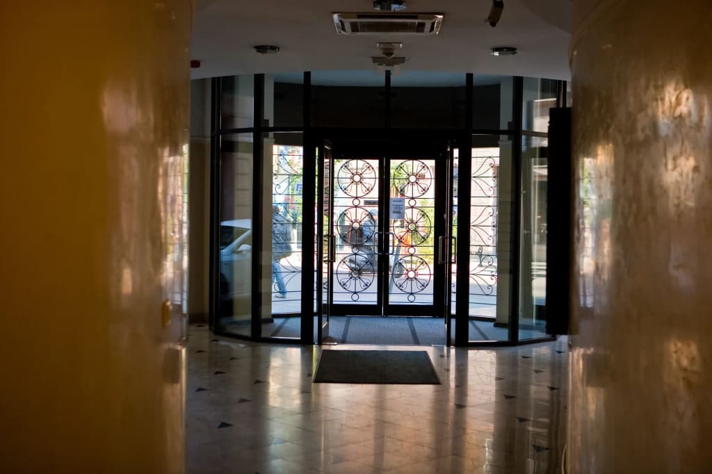 Town Hall Apartments - photo 11