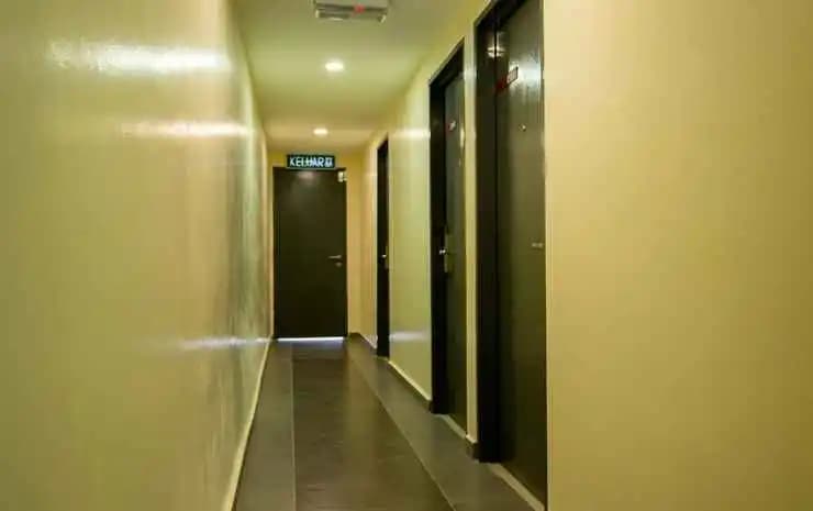 U Plus Budget Hotel - photo 13