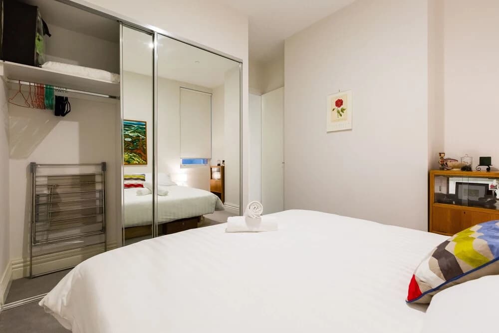 ALIA, 1BDR Fitzroy Apartment - photo 3