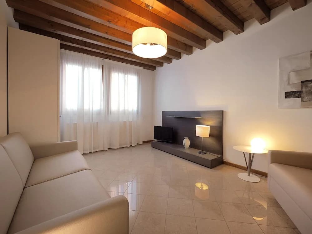 Venice Style Apartments - photo 25