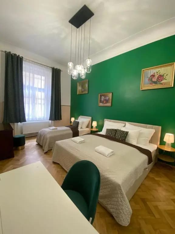 Stunning Charles Bridge Apartment - photo 3