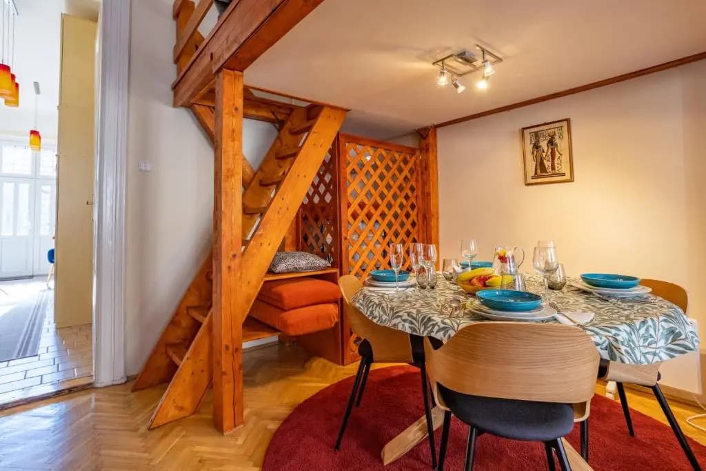 Central Design Apartment - photo 4