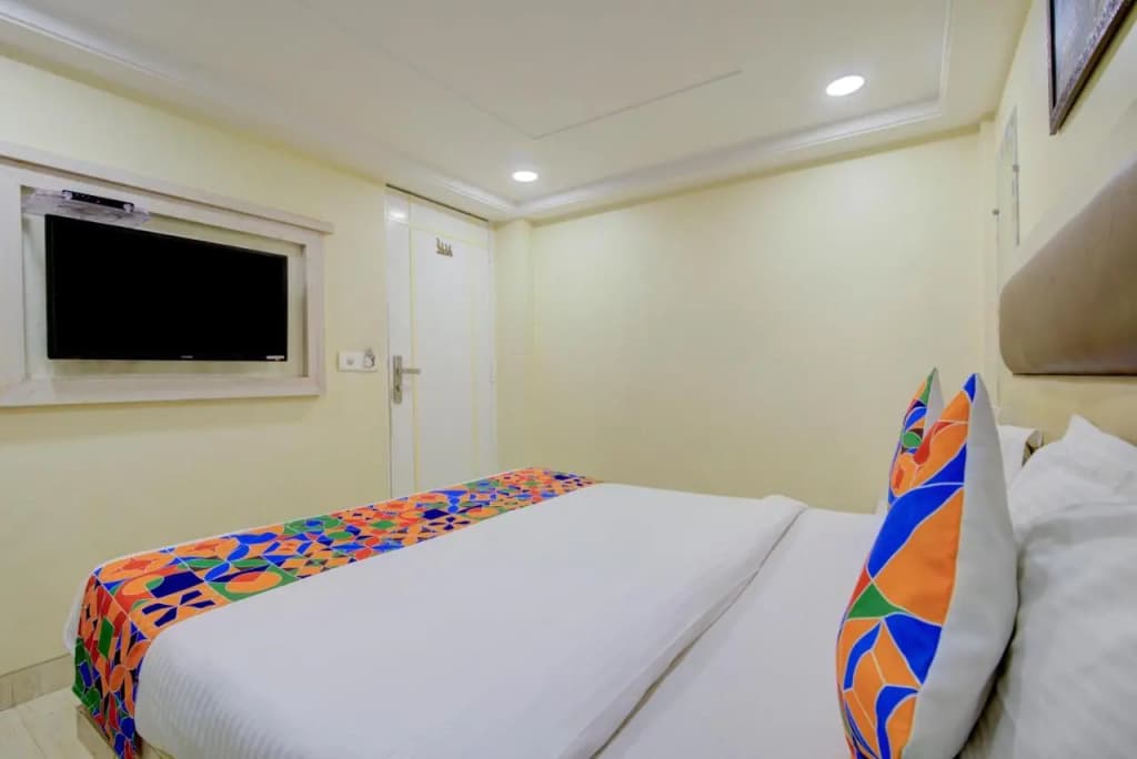 Hotel Kaushal Palace - photo 25