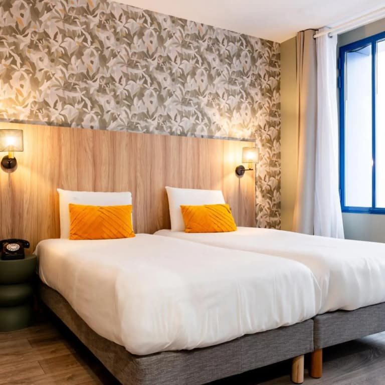 Hôtel Kyriad Paris 10 — Canal Saint Martin-République - photo 34