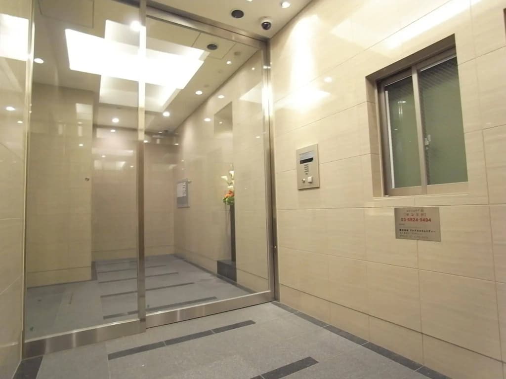 Concieria Shimbashi Crossia - photo 10