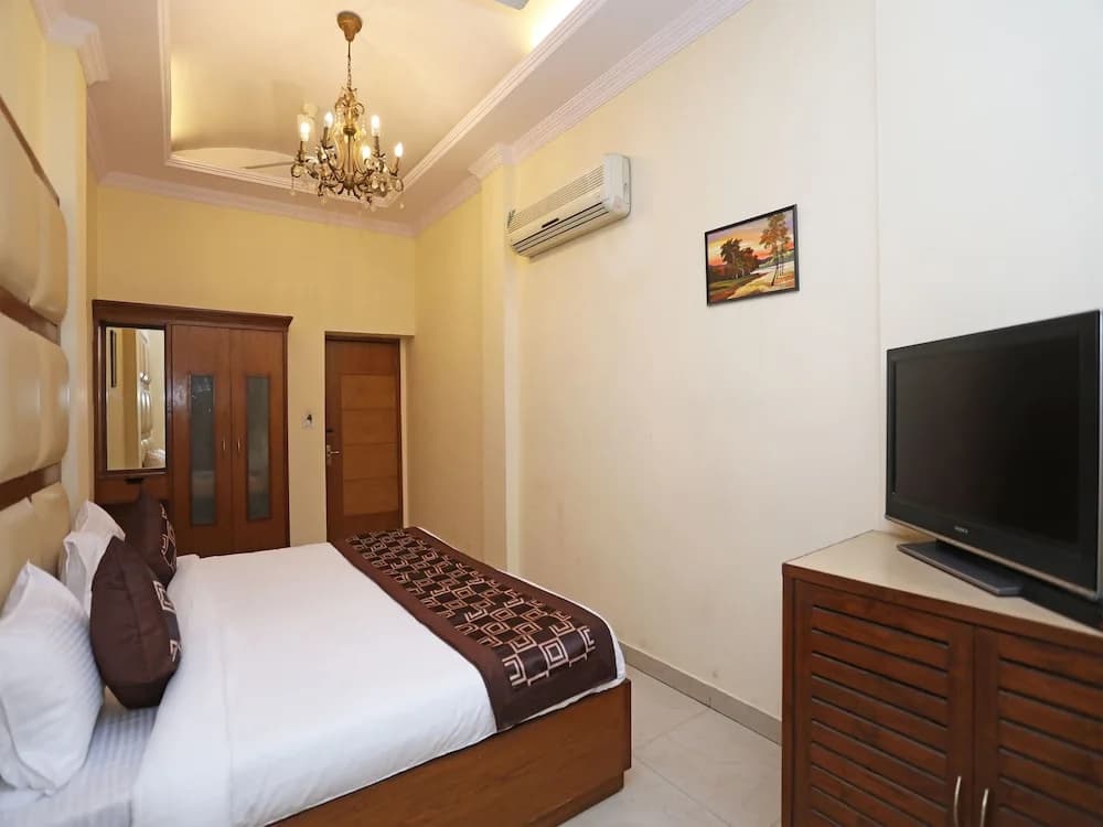 OYO 10750 Hotel Vivek - photo 2