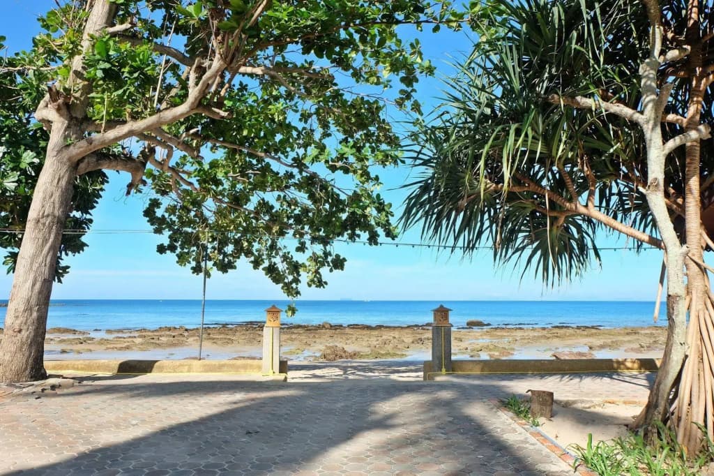 Andaman Lanta Resort - photo 20