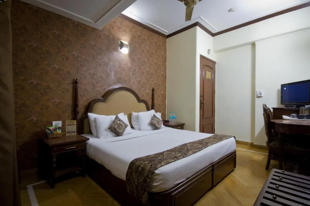 Hotel Sunstar Grand - photo 18