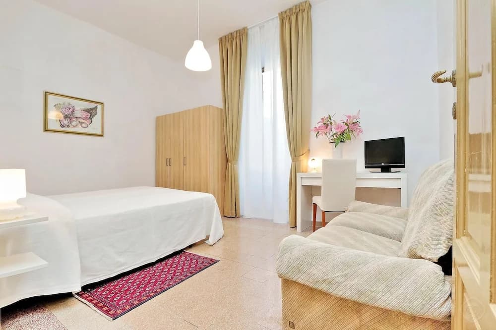 Authentic Family Apartment - photo 2