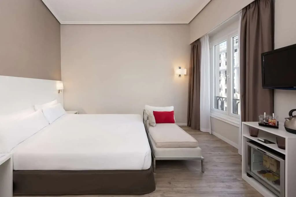 Hotel Madrid Gran Via 25, Affiliated by Meliá - photo 6