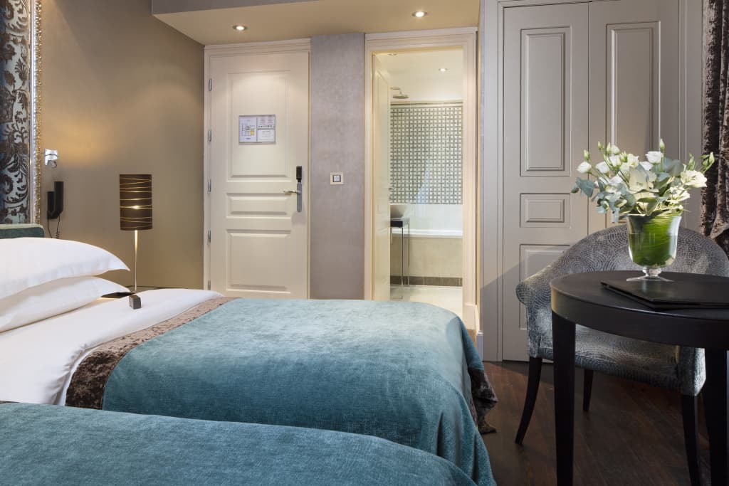 Hotel Ares Eiffel - photo 2