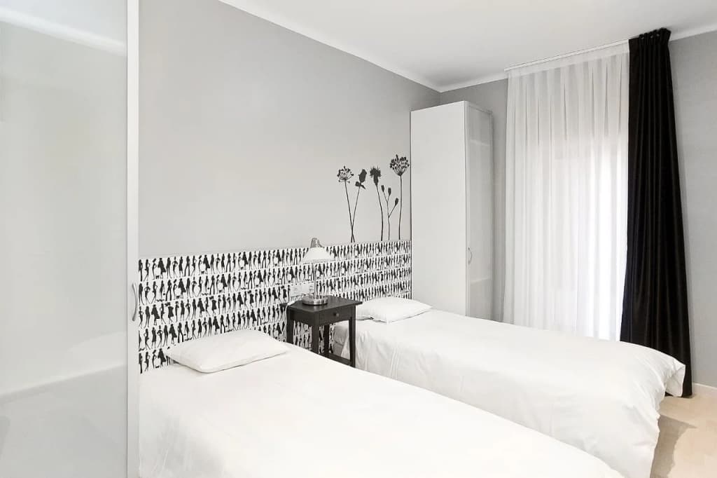 Gaia Fira rooms - photo 3