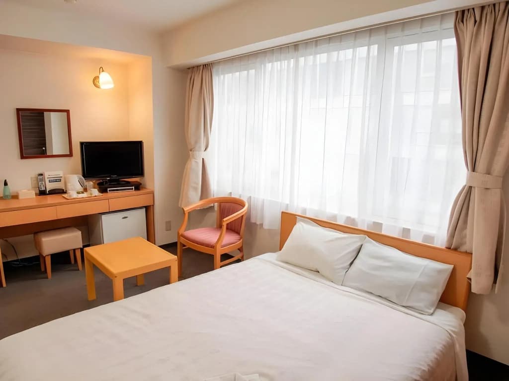 Hotel Shin Osaka - photo 2