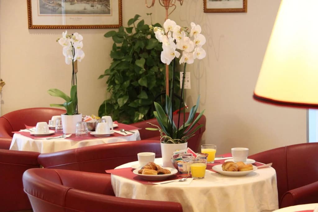 Hotel Regit - photo 22