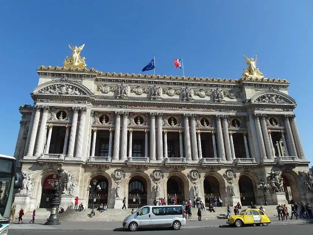 Palais Royal ChicSuites - photo 3