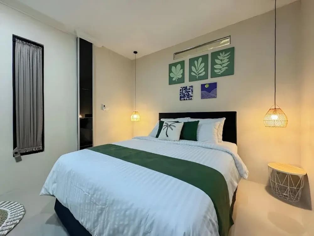 Merdeka Kuta Guesthouse - photo 10