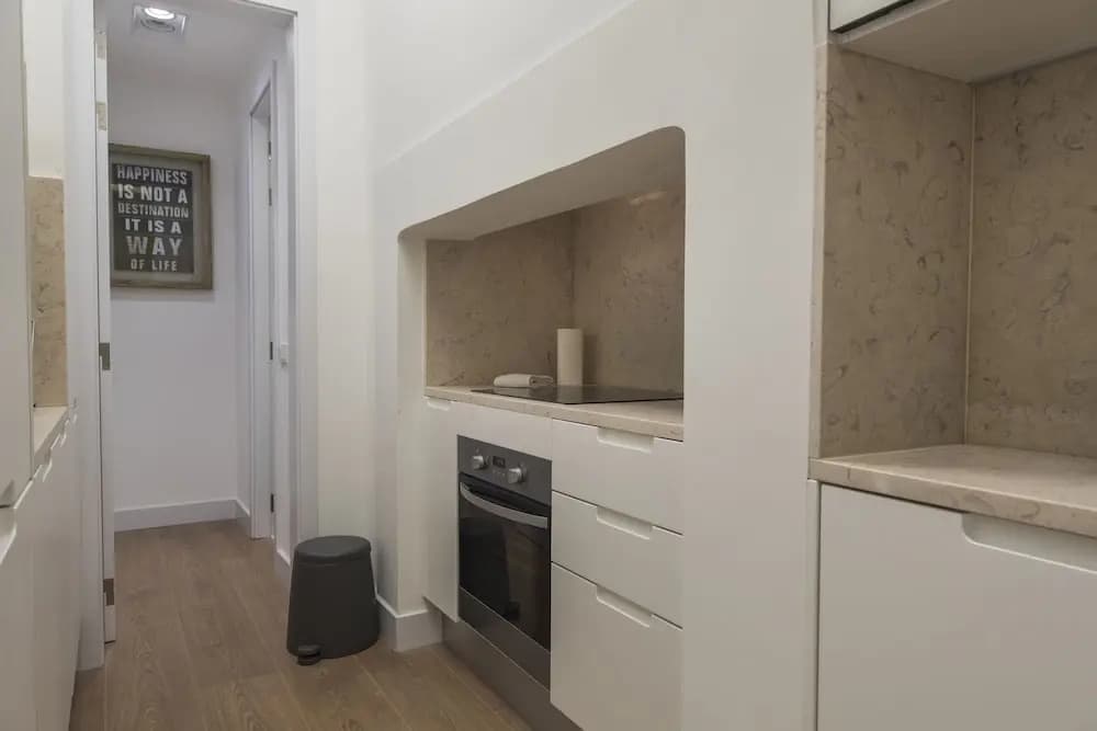 High Ceiling Duplex Apt Cais do Sodre - photo 23