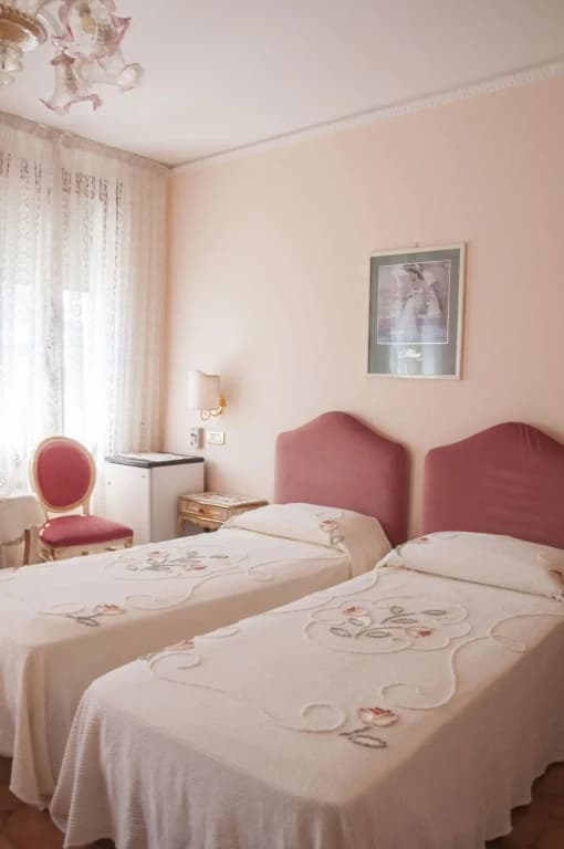 Hotel Villa Serena - photo 15