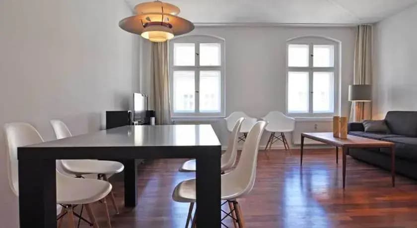 Homage Boutique Apartments - photo 4