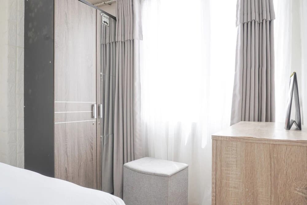 Best Startegic 2Br At Bassura City Apartment - photo 1