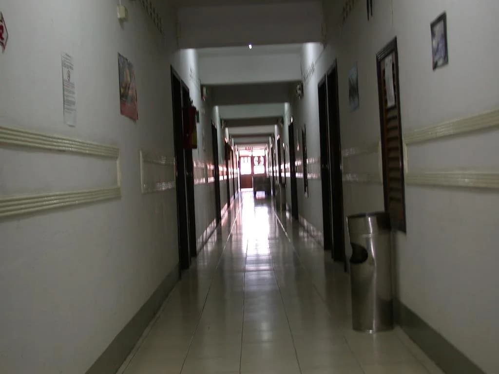 Inthanin Hotel - photo 5