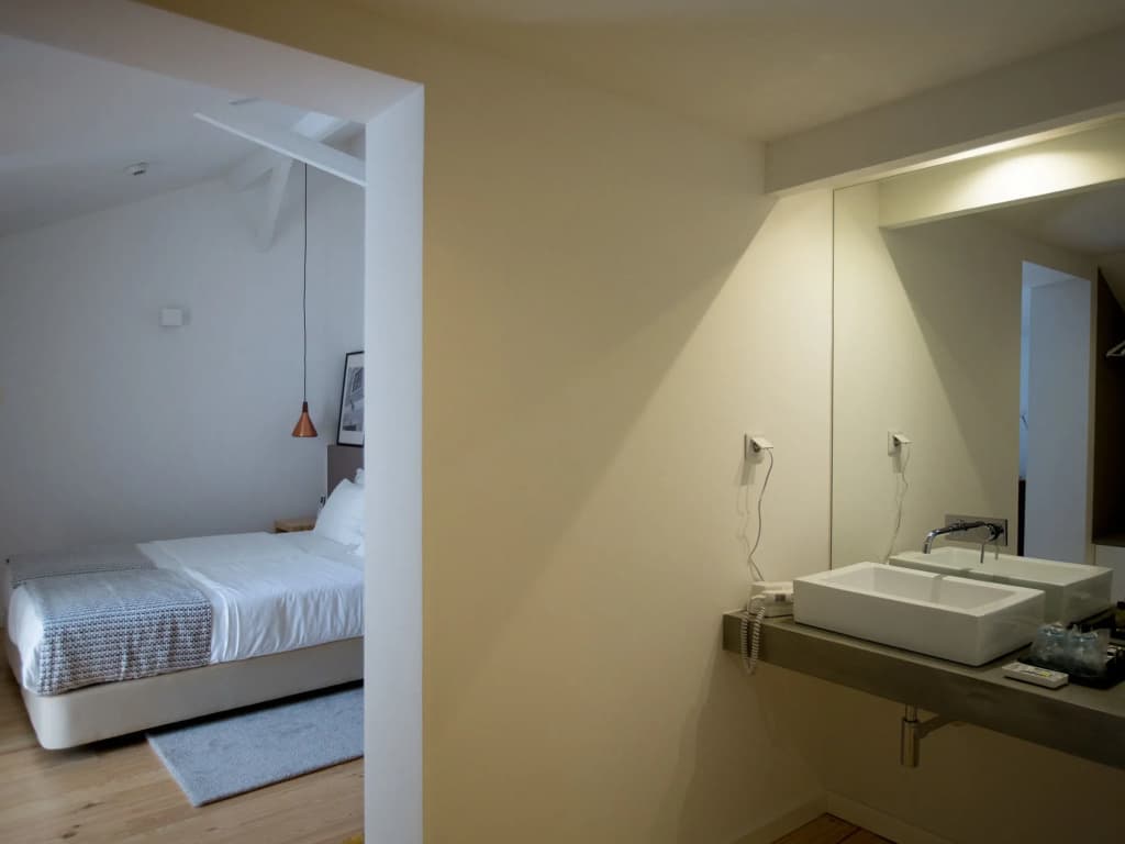 The 8 Downtown Suites - photo 5