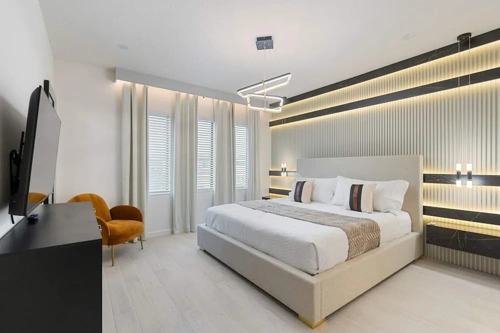 5911 Luxury 10bd Family Home For an Unforgettable Vacation - photo 7