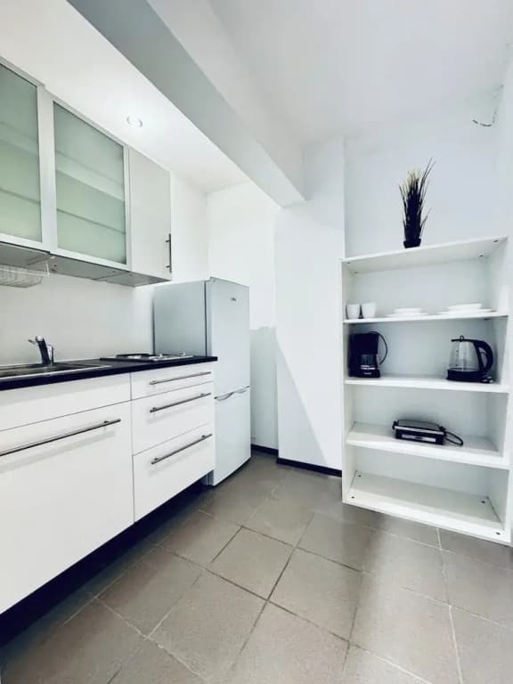 2BR Apt With Balcony Blumengärten - photo 8