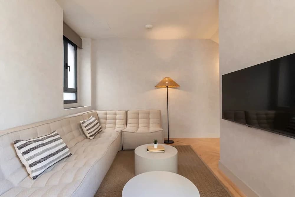 w Cozy Penthouse at Palacio Real - photo 10