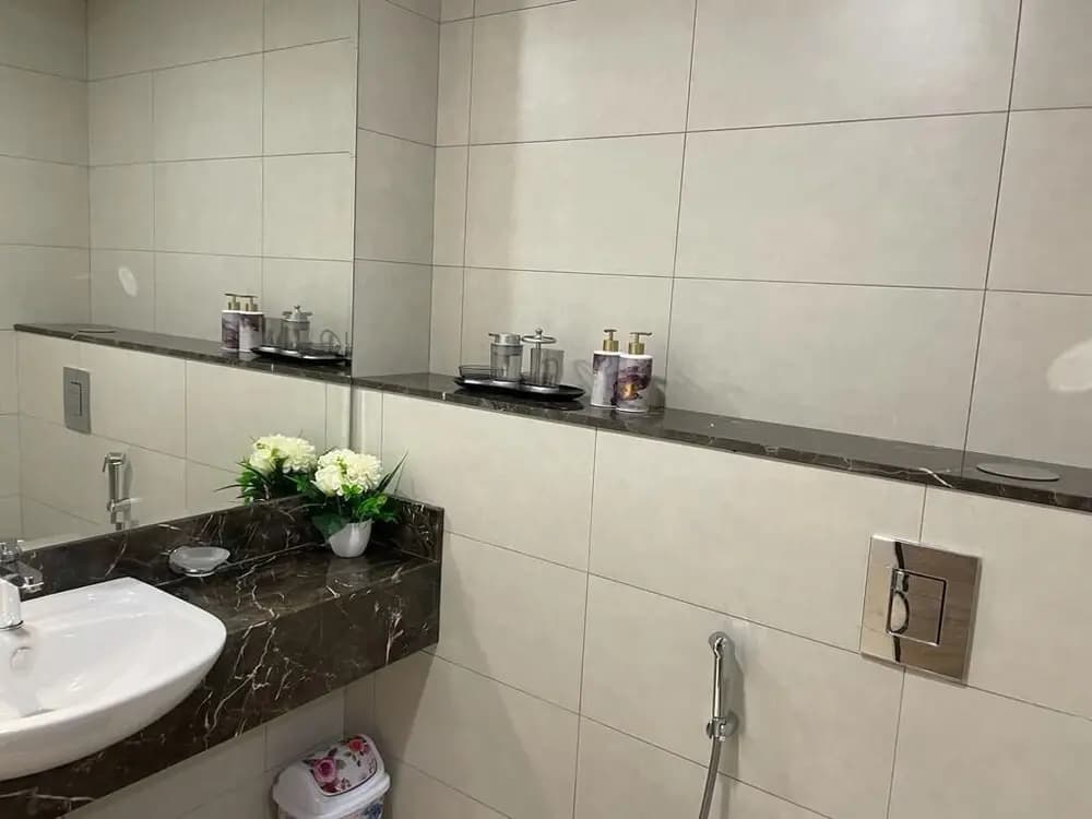401 Luxury 2Bhk Apartment With Maid Room - photo 8