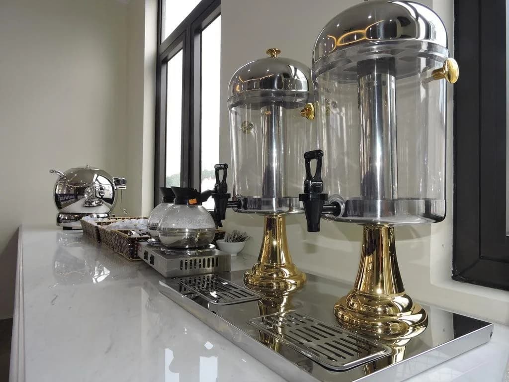 White Crown Hotel - photo 13