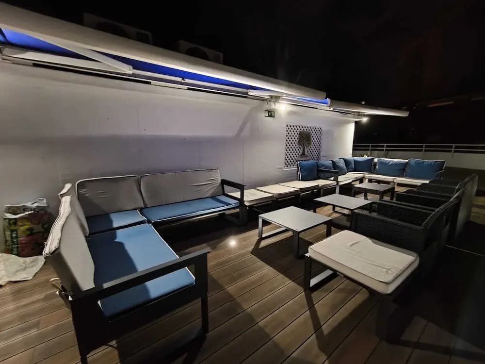 Lisbon Terrace Suites for Large Groups - photo 13