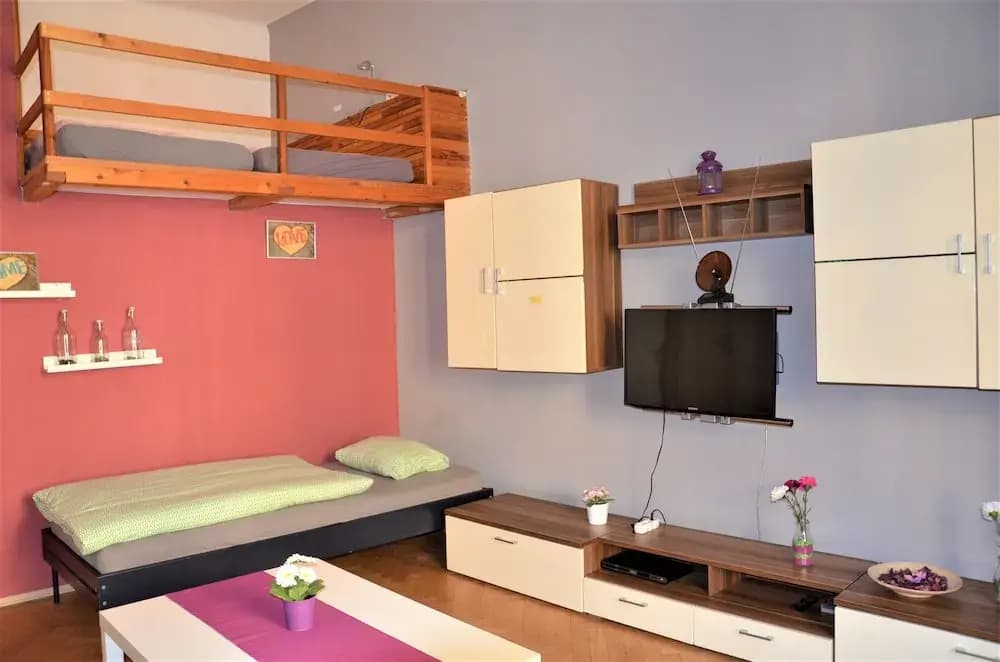Travel & Joy Hostel - photo 21