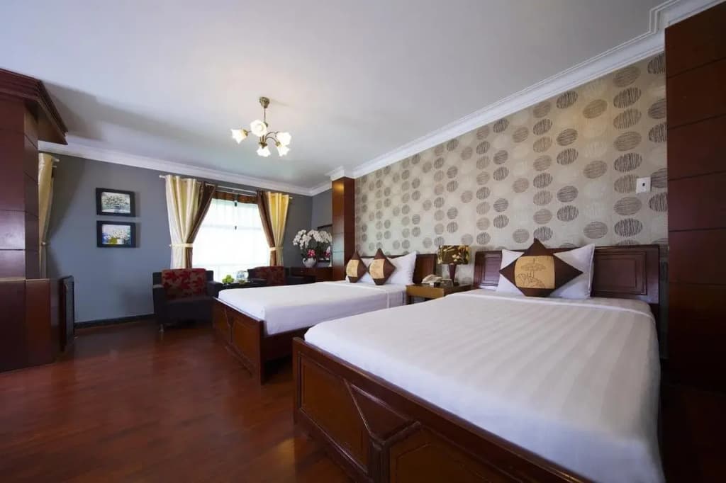 Good Vibes Central Hotel - photo 3