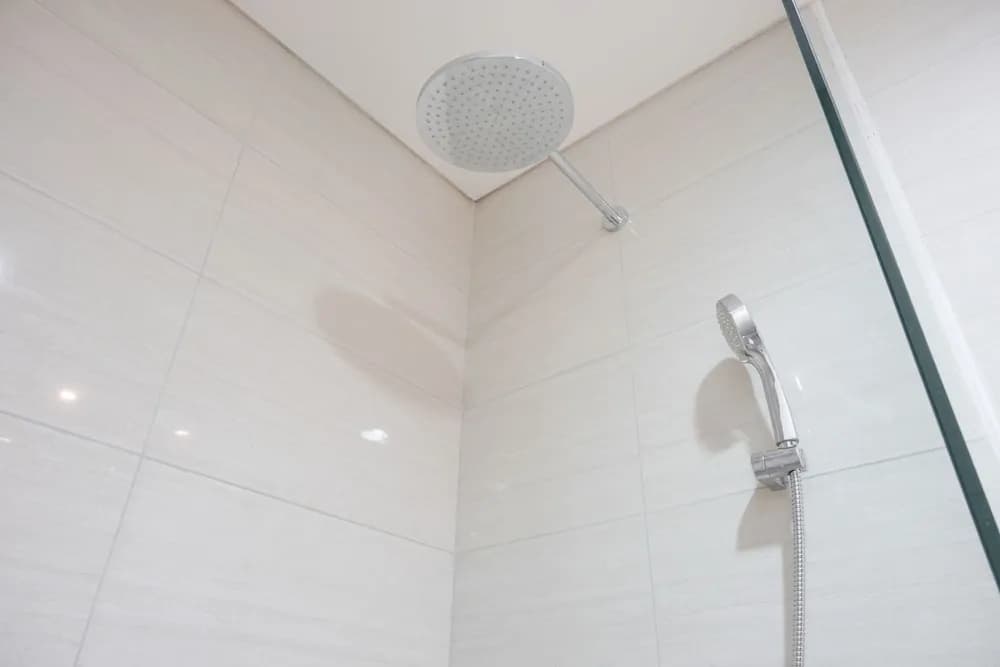 Elegant And Spacious 3Br At Ciputra International Apartment - photo 10