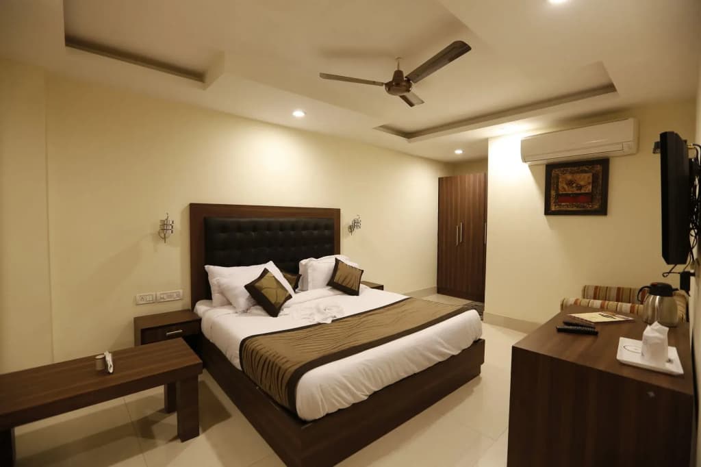 Hotel D'Capitol- Delhi Airport - photo 6