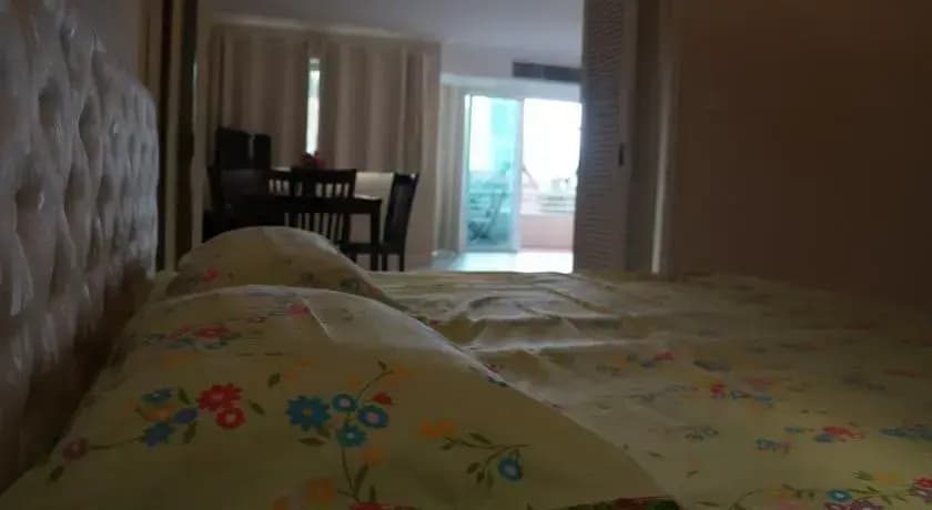 Pratumnak Executive Apartment - photo 5