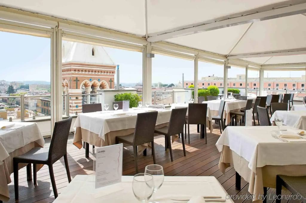 La Griffe Hotel - photo 23