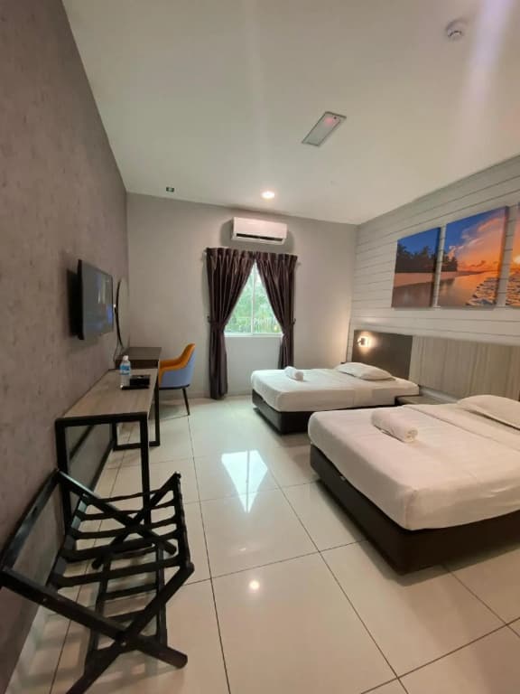 Wings Hotel - photo 9