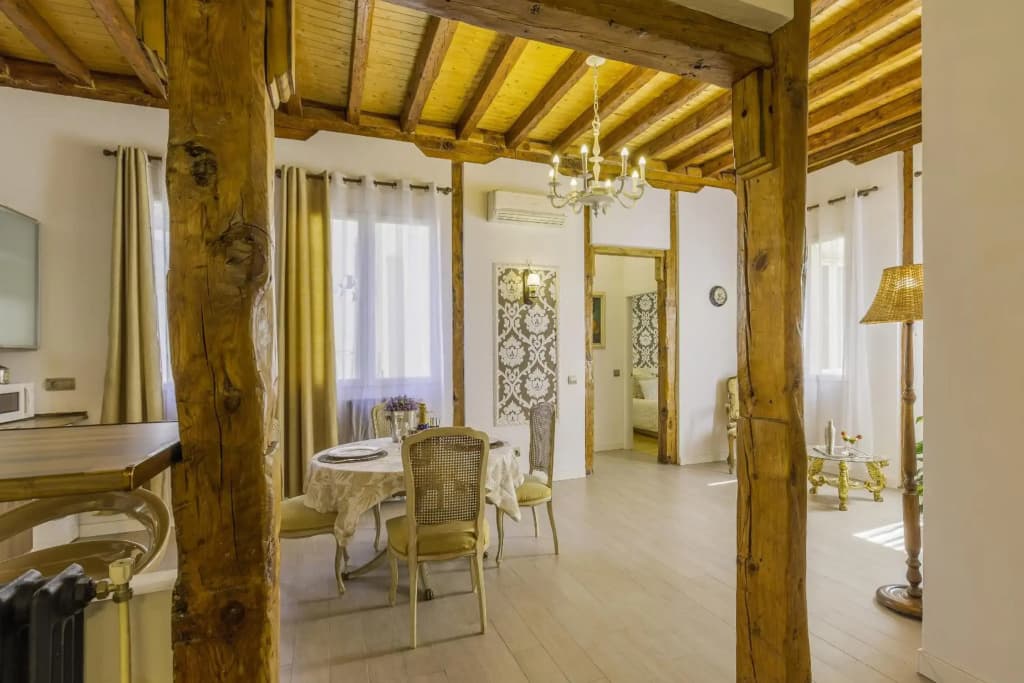 Oriente Palace Apartments - photo 12