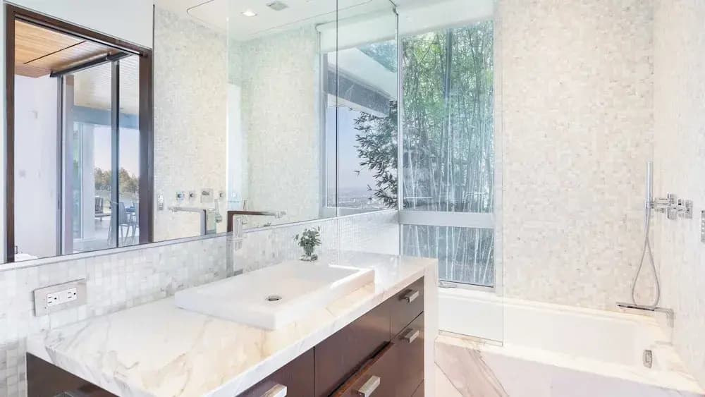 Hollywood Overlook by Avantstay Private Pool + Hot Tub Panoramic Views - photo 22