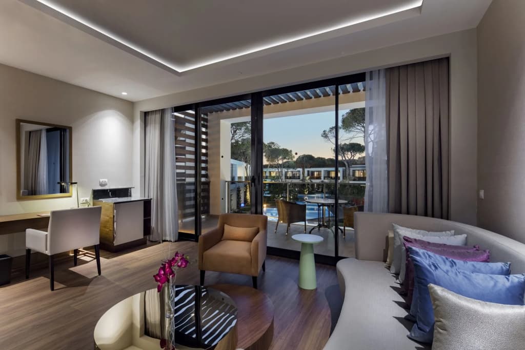 Trendy Lara Hotel - photo 8