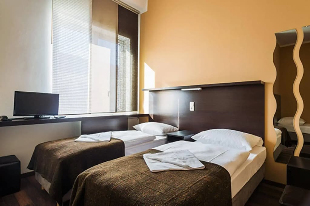 Apple City Hotel - photo 7